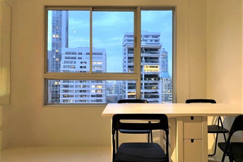 Condo in Khlong Toei, Bangkok, Thailand, 2 bedrooms  № 141917 - photo 2