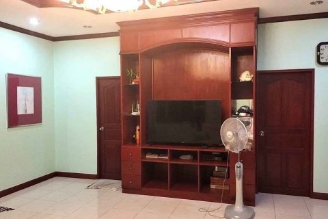 Property in Talat Yai, Thailand 130 sq.m. № 144437 - photo 17