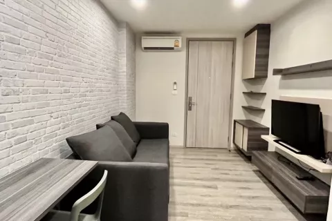 Studio in the Condo in Phaya Thai, Bangkok, Thailand № 141918 - photo 1