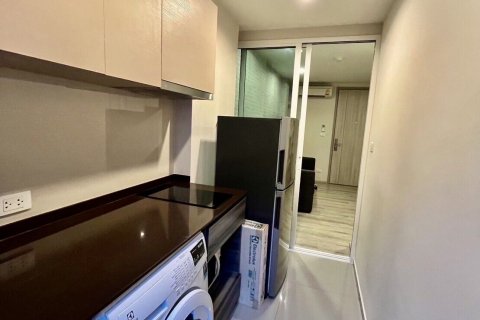 Studio in the Condo in Phaya Thai, Bangkok, Thailand № 141918 - photo 4