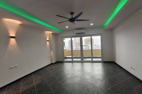 Кондоминиум с 3 спальнями в Паттайе, Таиланд № 141919 - фото 20