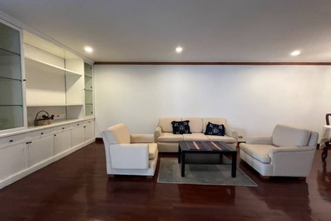 Кондоминиум с 2 спальнями в Бангкоке, Таиланд № 132769 - фото 2