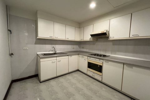 Кондоминиум с 2 спальнями в Бангкоке, Таиланд № 132769 - фото 5