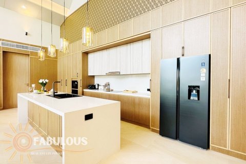 Villa in Phuket, Thailand 4 bedrooms № 124289 - photo 13