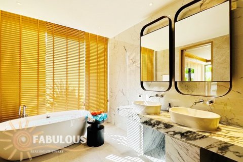 Villa in Phuket, Thailand 4 bedrooms № 124289 - photo 5