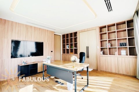 Villa in Phuket, Thailand 4 bedrooms № 124289 - photo 9