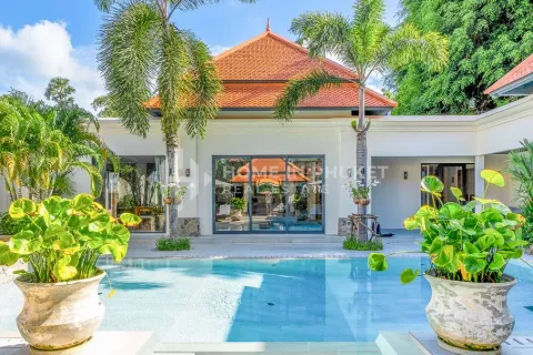 Дом в Пхукете, Таиланд с 4 спальнями  № 130955 - фото 1
