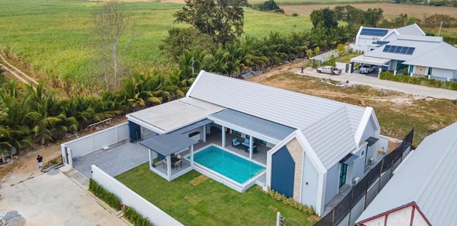 Maison à Hua Hin, Thaïlande 4 chambres № 125108