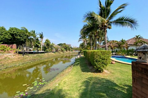 House in Hua Hin, Thailand 3 bedrooms № 125112 - photo 4