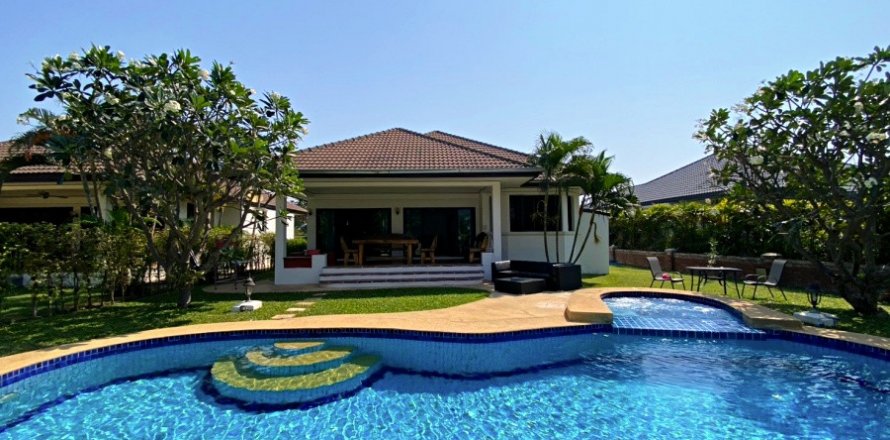 House in Hua Hin, Thailand 3 bedrooms № 125112