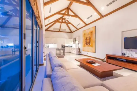 Villa in Phuket, Thailand 4 bedrooms № 107957 - photo 2