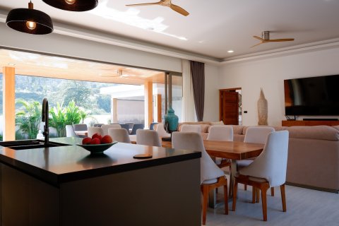 Дом в Самуи, Таиланд с 5 спальнями  № 107962 - фото 8