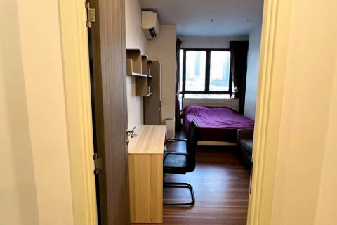 Кондоминиум с 1 спальней в Кхлонг Сане, Бангкок, Таиланд № 132266 - фото 7