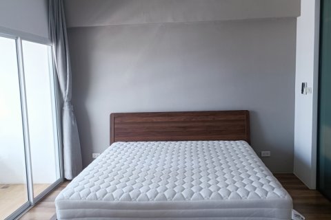 Condo in Watthana, Bangkok, Thailand, 2 bedrooms  № 132268 - photo 15