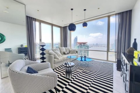 Condo in Sathon, Bangkok, Thailand, 2 bedrooms  № 132263 - photo 1