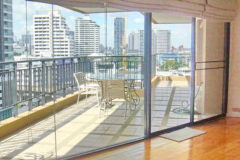 Кондоминиум с 3 спальнями в Клонг Тоэй, Бангкок, Таиланд № 132264 - фото 3