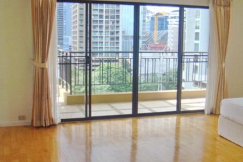 Кондоминиум с 3 спальнями в Клонг Тоэй, Бангкок, Таиланд № 132264 - фото 7