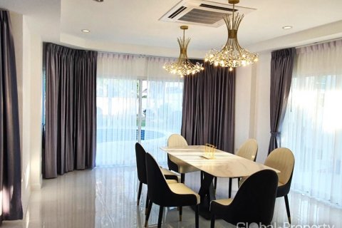 Дом в Паттайе, Таиланд с 3 спальнями  № 100809 - фото 16