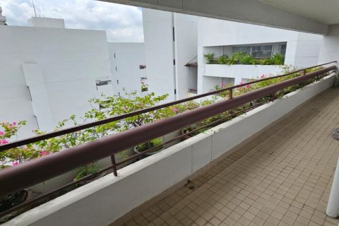 Apartment in Sathon, Bangkok, Thailand 3 bedrooms № 123680 - photo 21