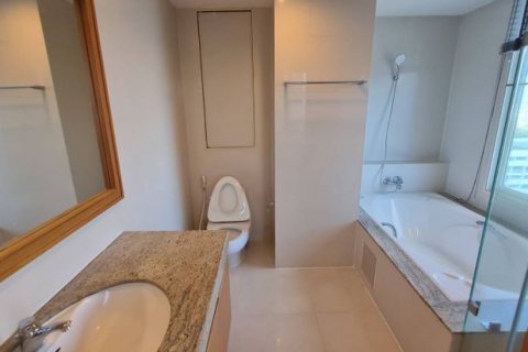 Кондоминиум с 3 спальнями в Ваттхане, Бангкок, Таиланд № 123697 - фото 7
