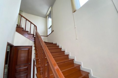 Кондоминиум с 3 спальнями в Ваттхане, Бангкок, Таиланд № 123698 - фото 9