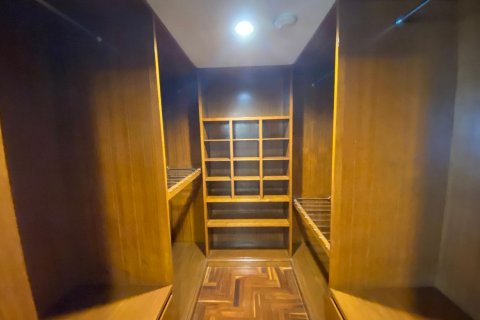 Кондоминиум с 3 спальнями в Ваттхане, Бангкок, Таиланд № 123698 - фото 12