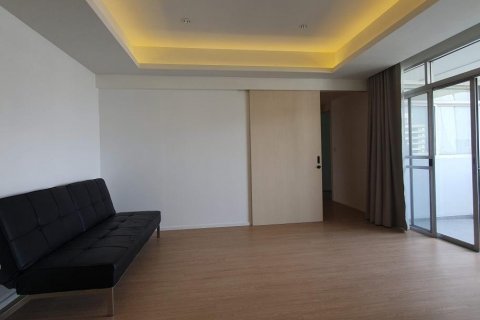 Condo in Watthana, Bangkok, Thailand, 4 bedrooms  № 123695 - photo 22