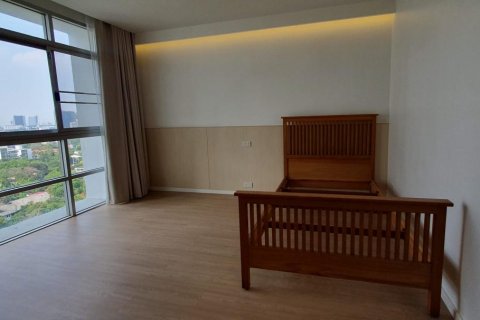 Condo in Watthana, Bangkok, Thailand, 4 bedrooms  № 123695 - photo 25