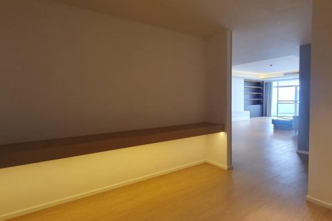 Condo in Watthana, Bangkok, Thailand, 4 bedrooms  № 123695 - photo 16