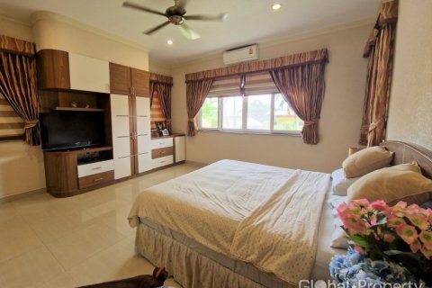 Дом в Паттайе, Таиланд с 4 спальнями  № 132369 - фото 13