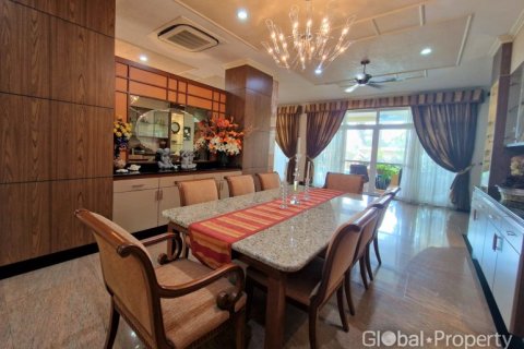 Дом в Паттайе, Таиланд с 4 спальнями  № 132369 - фото 5