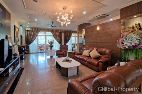 Дом в Паттайе, Таиланд с 4 спальнями  № 132369 - фото 16