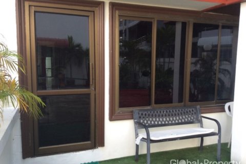 Дом в Паттайе, Таиланд с 5 спальнями  № 132368 - фото 17