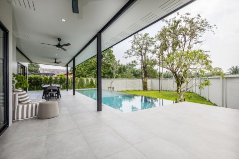 Villa in Phuket, Thailand 4 bedrooms № 125042 - photo 30