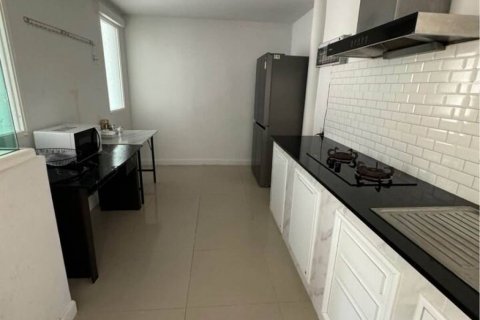 Дом в Паклоке, Таиланд с 3 спальнями  № 104197 - фото 4