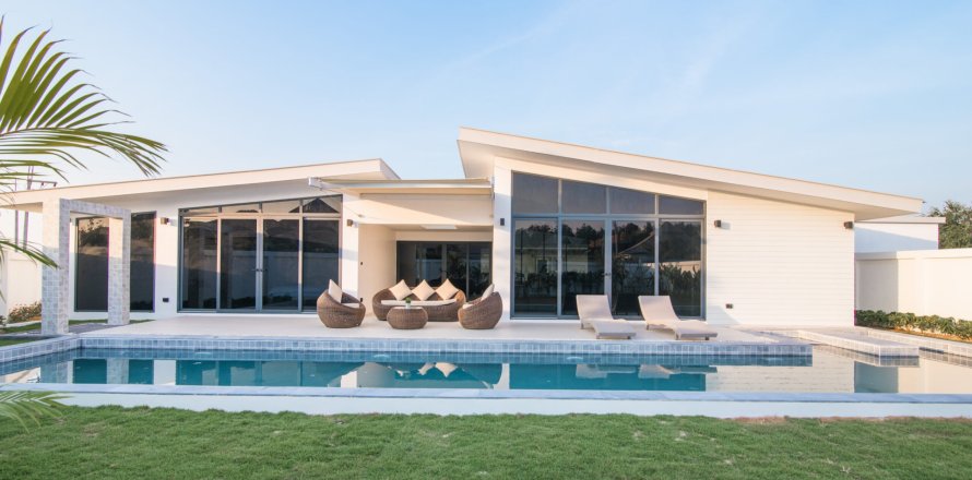 House in Hua Hin, Thailand 3 bedrooms № 125269