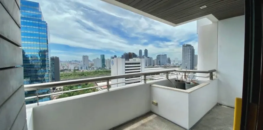 Maison à Bangkok, Thaïlande 3 chambres № 112476