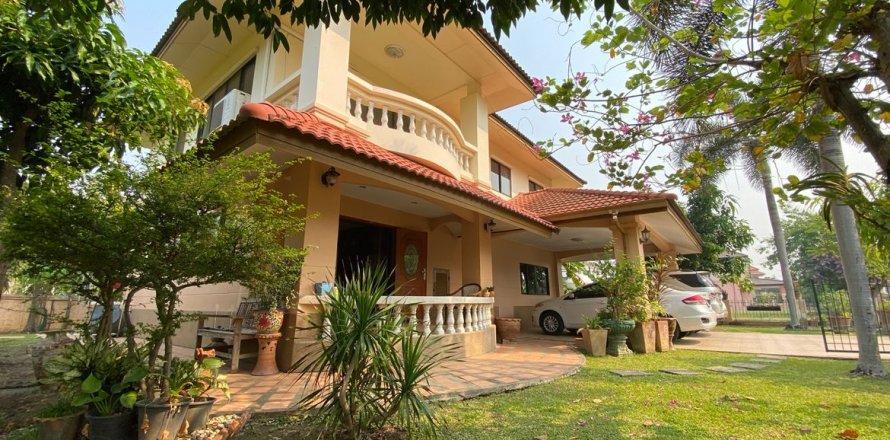 House in Chiang Mai, Thailand 3 bedrooms № 94936