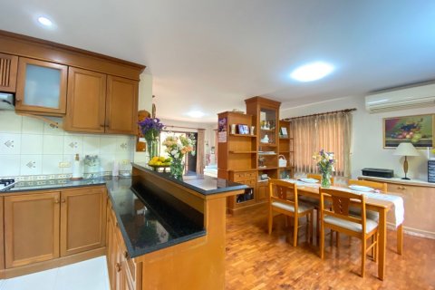 Maison à Chiang Mai, Thaïlande 3 chambres № 94936 - photo 11