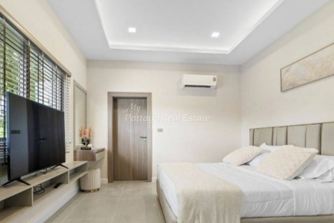 Дом в Паттайе, Таиланд с 7 спальнями  № 123512 - фото 13