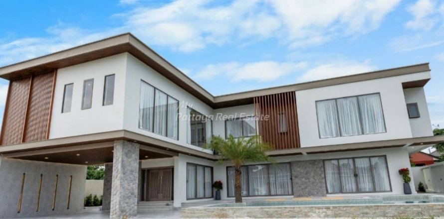 Дом в Паттайе, Таиланд с 7 спальнями  № 123512