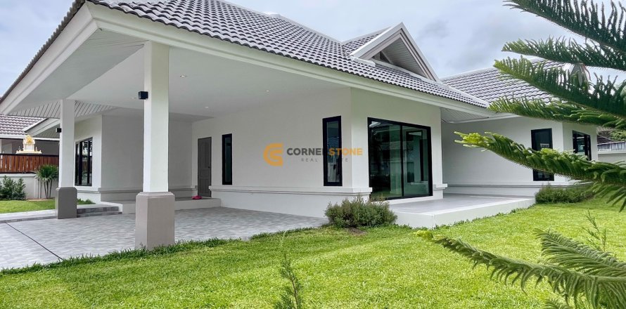 Studio in Pattaya, Thailand № 126538