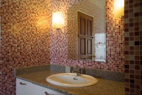 Maison à Chiang Mai, Thaïlande 9 chambres № 126320 - photo 27