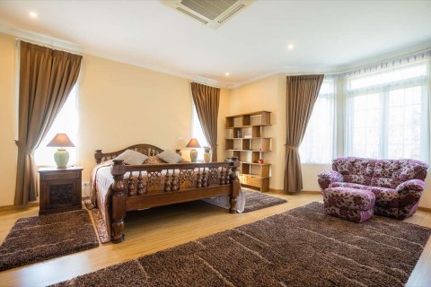 Дом в Чиангмае, Таиланд с 9 спальнями  № 126320 - фото 19