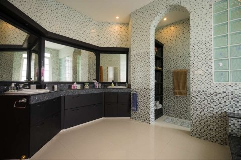 Maison à Chiang Mai, Thaïlande 9 chambres № 126320 - photo 23