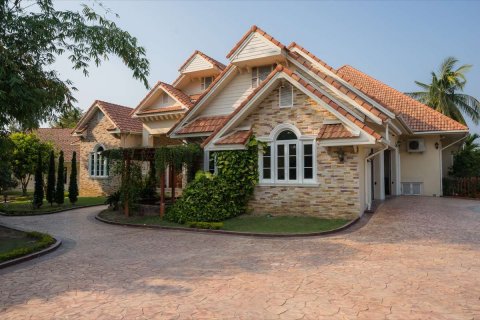 Дом в Чиангмае, Таиланд с 9 спальнями  № 126320 - фото 22