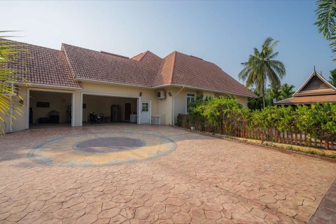 Дом в Чиангмае, Таиланд с 9 спальнями  № 126320 - фото 25