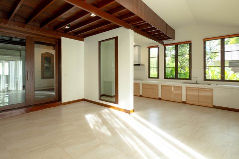 Villa in Chiang Mai, Thailand 4 bedrooms № 126322 - photo 9