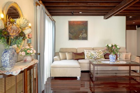 Villa in Chiang Mai, Thailand 4 bedrooms № 126322 - photo 28