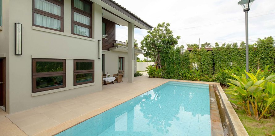 Villa in Chiang Mai, Thailand 4 bedrooms № 126322